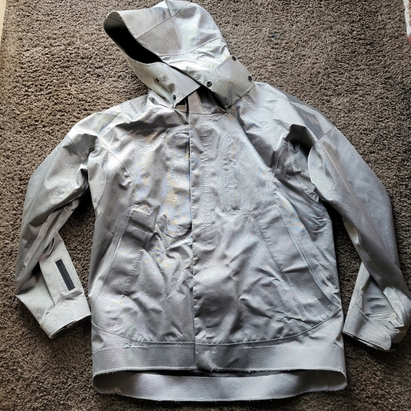 PUMA X HUSSEIN CHALAYAN  SPACE PERFORMANCE JACKET REFLECTIVE SILVER MEN'S LARGE - Picture 6 of 15